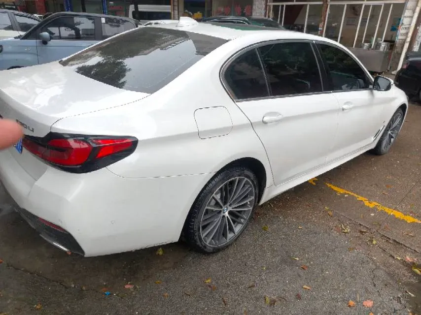 2023 BMW 5 Series 2.0T 245HP L4 8AT,autocango,china used car exporter,china ev exporter,chinese used car exporter,chinese used ev exporter