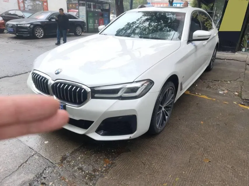2023 BMW 5 Series 2.0T 245HP L4 8AT,autocango,china used car exporter,china ev exporter,chinese used car exporter,chinese used ev exporter