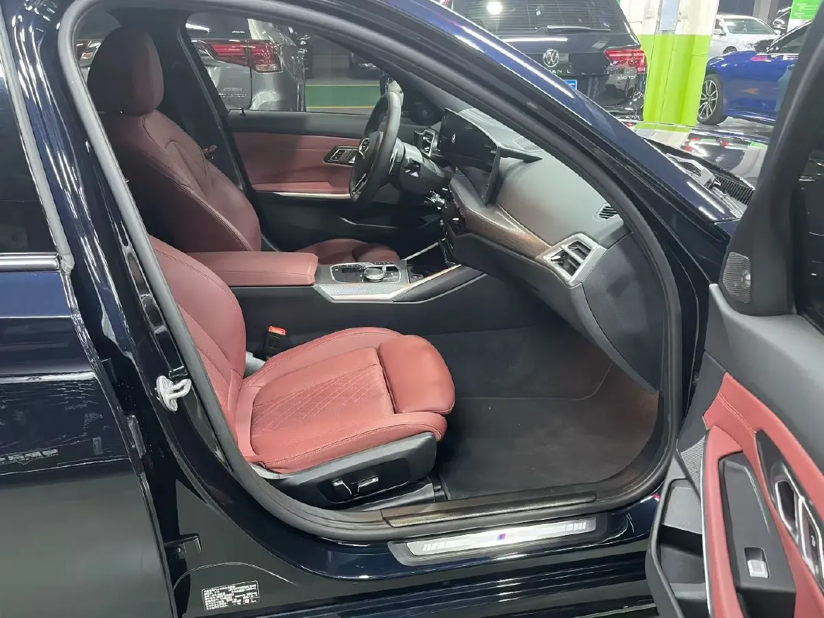 2025 BMW 3 Series 2.0T 245HP L4 8AT,autocango,china used car exporter,china ev exporter,chinese used car exporter,chinese used ev exporter