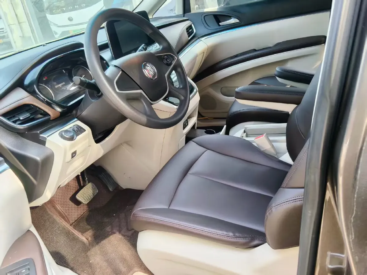 2022 Buick GL8 2.0T 237HP L4 9AT,autocango,china used car exporter,china ev exporter,chinese used car exporter,chinese used ev exporter