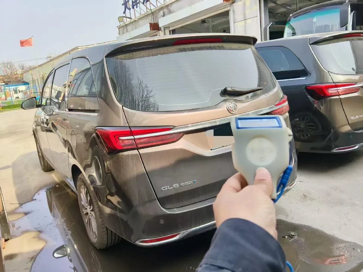 2022 Buick GL8 2.0T 237HP L4 9AT,autocango,china used car exporter,china ev exporter,chinese used car exporter,chinese used ev exporter