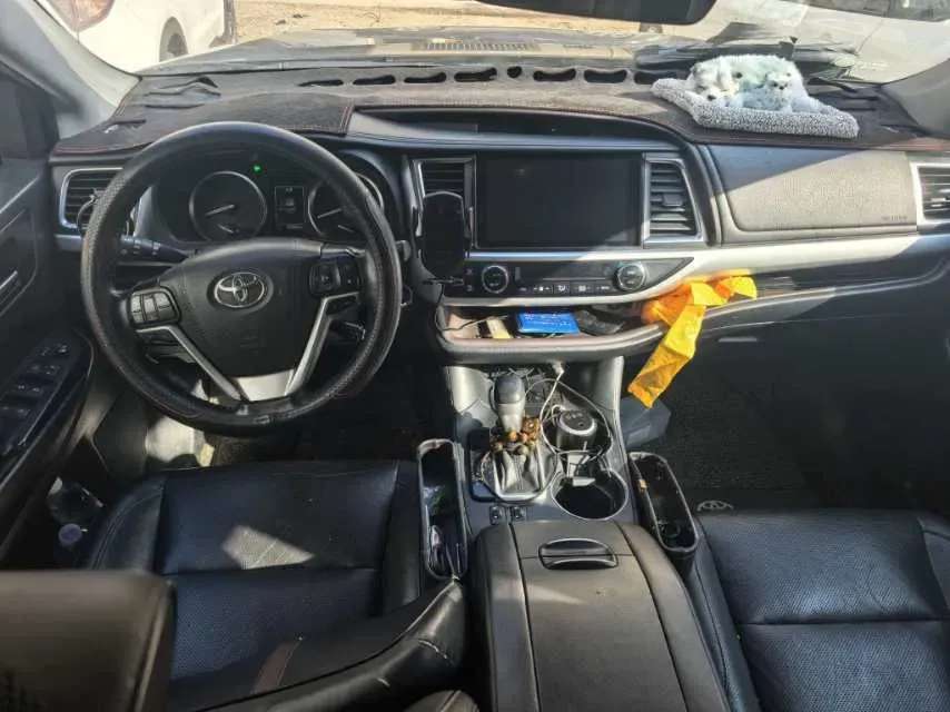 2019 Lincoln MKC 2.0T 203HP L4 6AT,autocango,china used car exporter,china ev exporter,chinese used car exporter,chinese used ev exporter