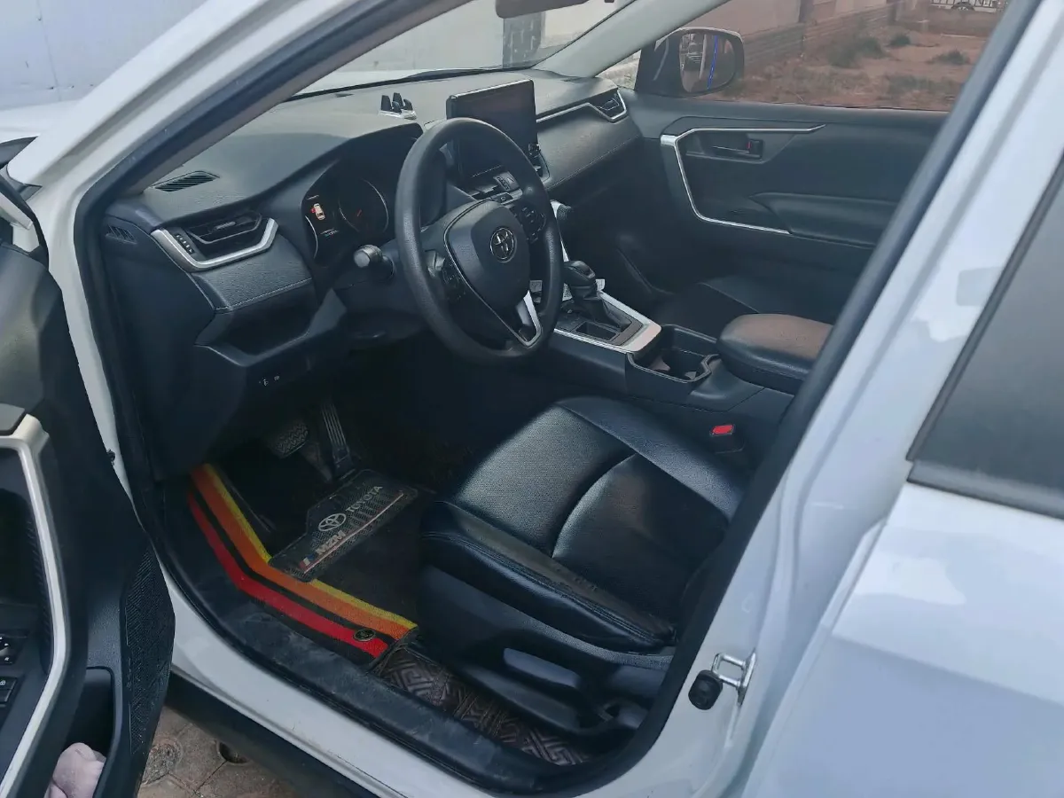 2021 Toyota RAV4 2.0L 171HP L4 CVT,autocango,china used car exporter,china ev exporter,chinese used car exporter,chinese used ev exporter