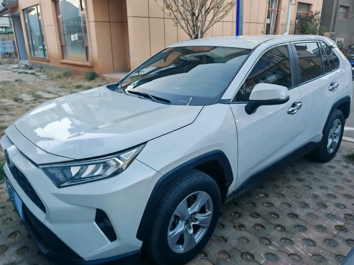 2021 Toyota RAV4 2.0L 171HP L4 CVT,autocango,china used car exporter,china ev exporter,chinese used car exporter,chinese used ev exporter