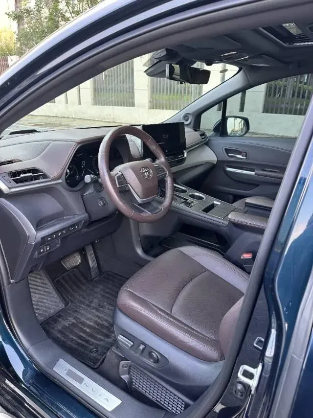 2023 Toyota Granvia 2.5L 189HP L4 E-CVT Hybrid,autocango,china used car exporter,china ev exporter,chinese used car exporter,chinese used ev exporter