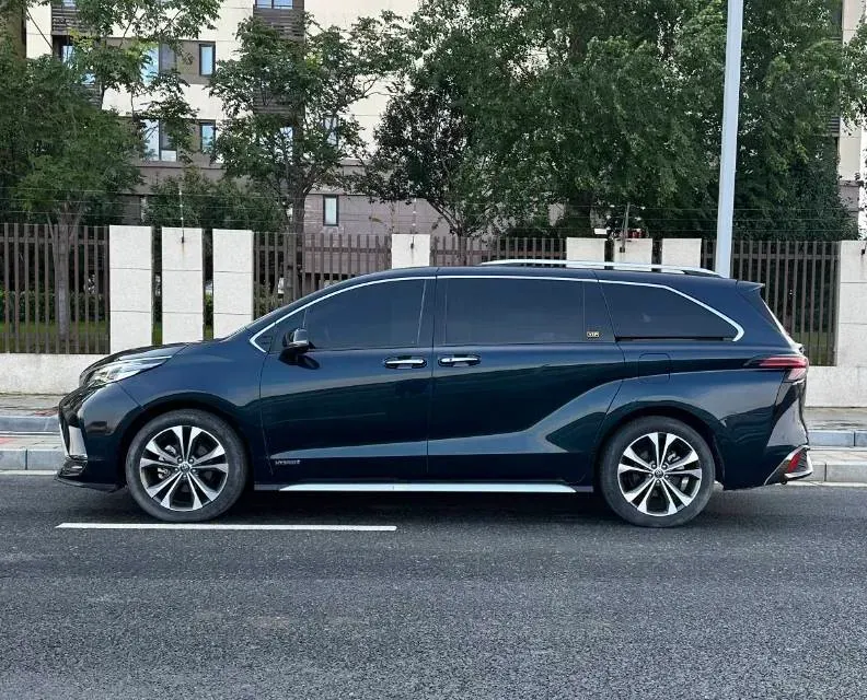 2023 Toyota Granvia 2.5L 189HP L4 E-CVT Hybrid,autocango,china used car exporter,china ev exporter,chinese used car exporter,chinese used ev exporter