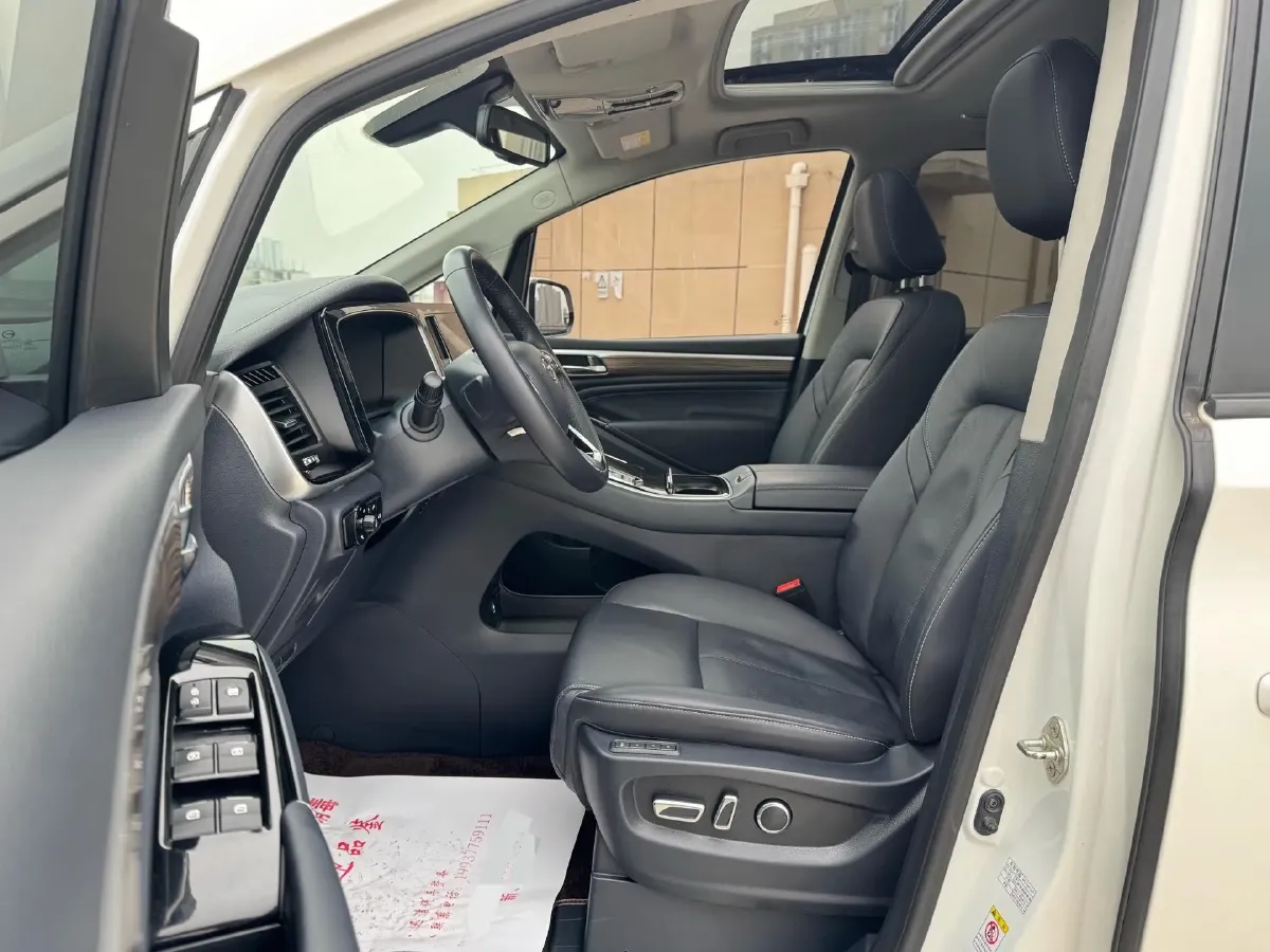 2021 GAC Trumpchi M8 2.0T 252HP L4 8AT,autocango,china used car exporter,china ev exporter,chinese used car exporter,chinese used ev exporter