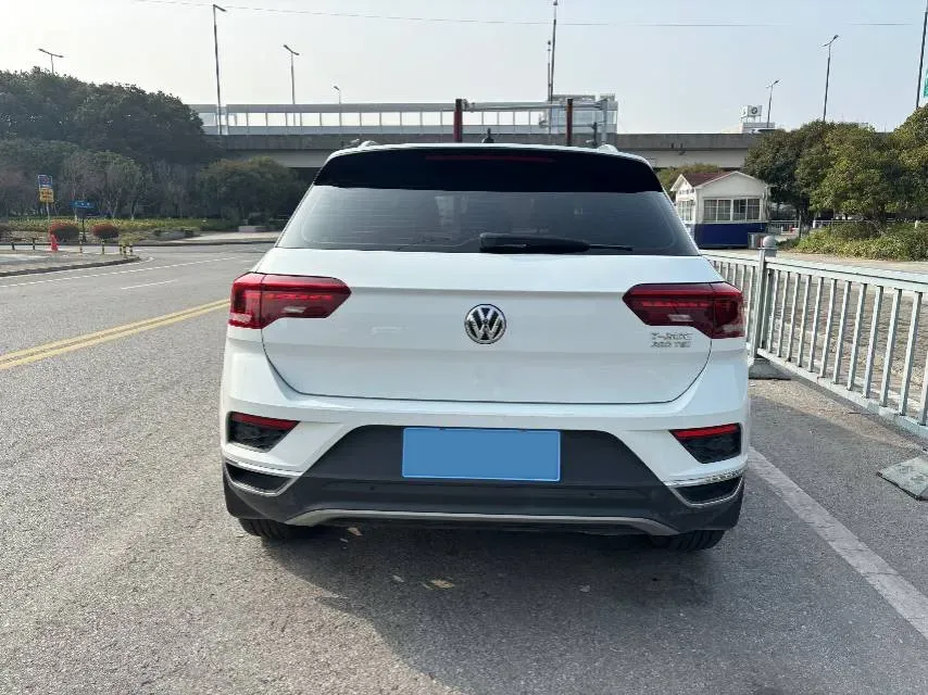 2019 Volkswagen T-Roc 1.4T 150HP L4 7DCT,autocango,china used car exporter,china ev exporter,chinese used car exporter,chinese used ev exporter