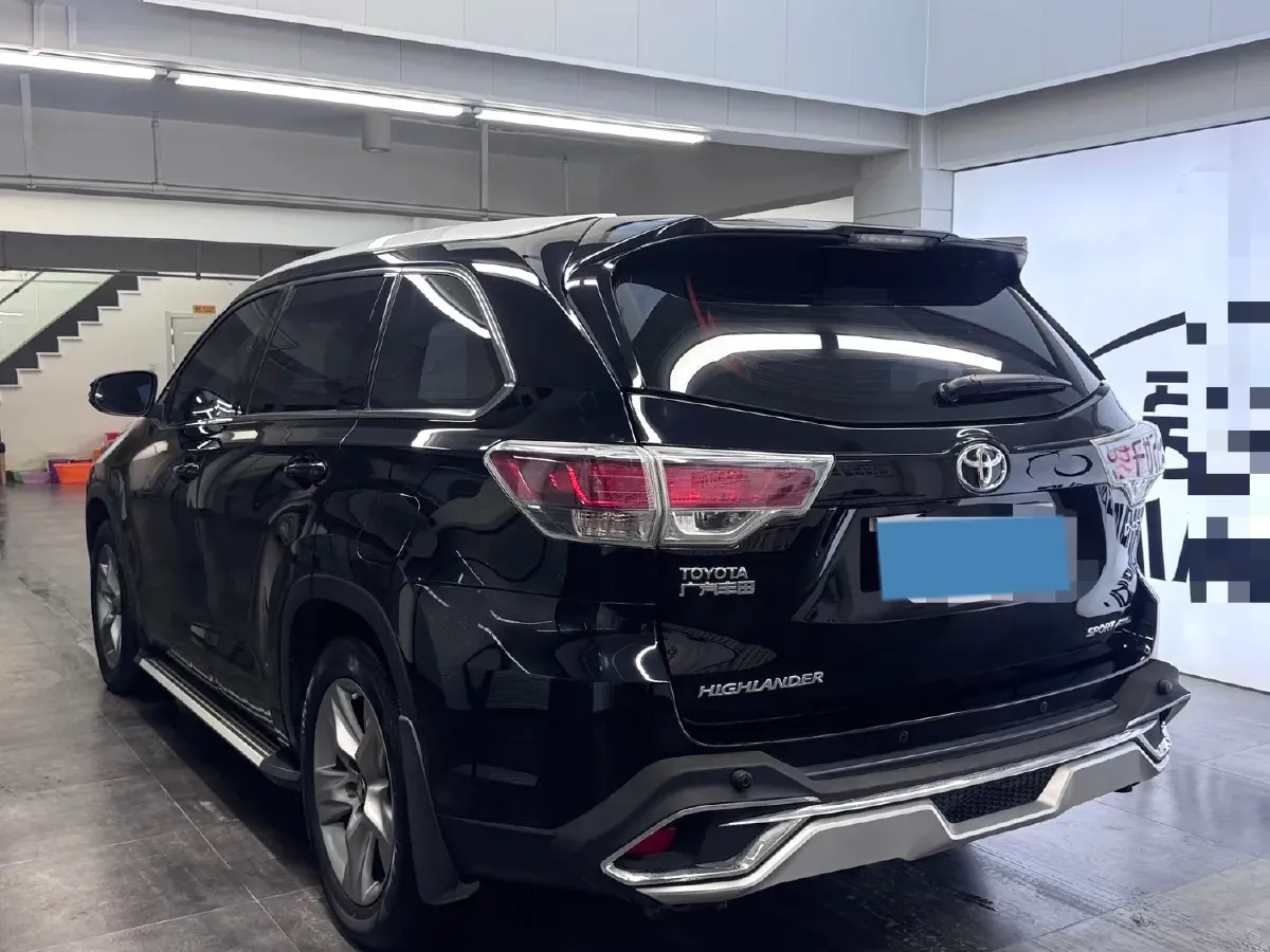 2017 Toyota Highlander 2.0T 220HP L4 6AT,autocango,china used car exporter,china ev exporter,chinese used car exporter,chinese used ev exporter