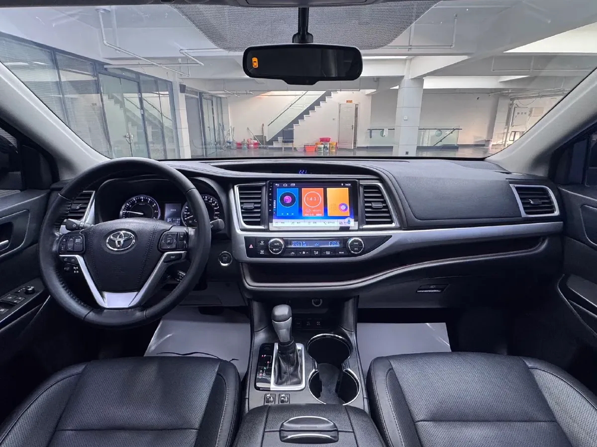 2017 Toyota Highlander 2.0T 220HP L4 6AT,autocango,china used car exporter,china ev exporter,chinese used car exporter,chinese used ev exporter