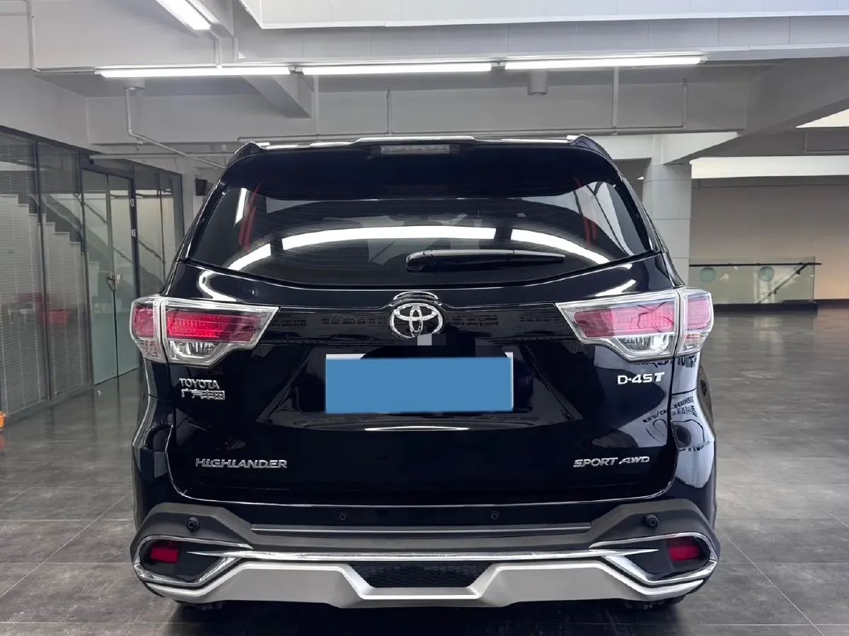 2017 Toyota Highlander 2.0T 220HP L4 6AT,autocango,china used car exporter,china ev exporter,chinese used car exporter,chinese used ev exporter