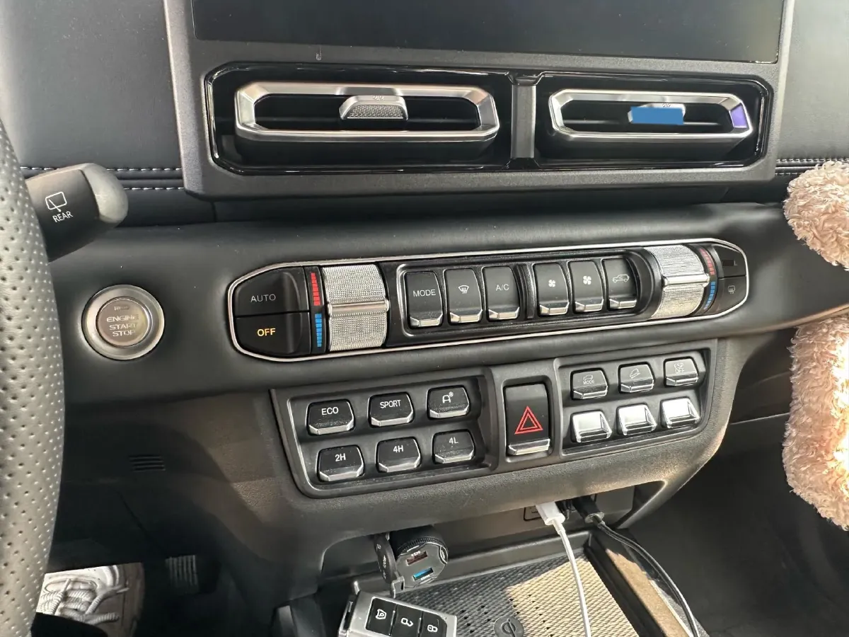 2024 212 212 T01 2.0T 252HP L4 8AT,autocango,china used car exporter,china ev exporter,chinese used car exporter,chinese used ev exporter