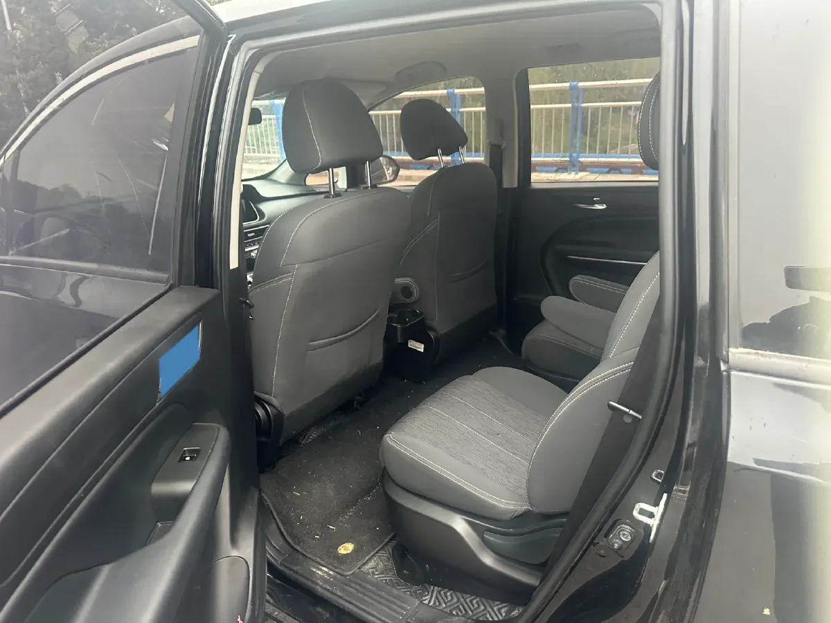 2021 GAC Trumpchi M6 1.5T 169HP L4 7DCT,autocango,china used car exporter,china ev exporter,chinese used car exporter,chinese used ev exporter