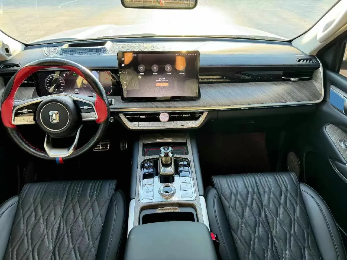 2022 Tank 500 3.0T 360HP V6 9AT,autocango,china used car exporter,china ev exporter,chinese used car exporter,chinese used ev exporter