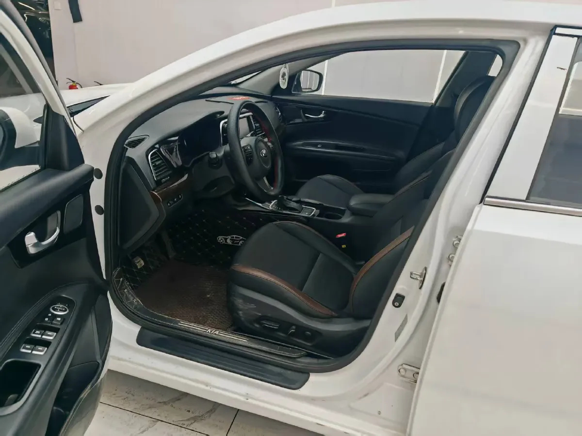 2017 Kia Cachet 1.8L 143HP L4 6AT,autocango,china used car exporter,china ev exporter,chinese used car exporter,chinese used ev exporter