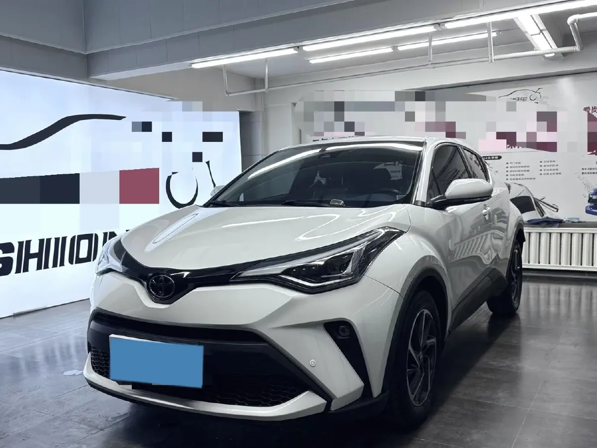 2021 Toyota C-HR 2.0L 171HP L4 CVT,autocango,china used car exporter,china ev exporter,chinese used car exporter,chinese used ev exporter