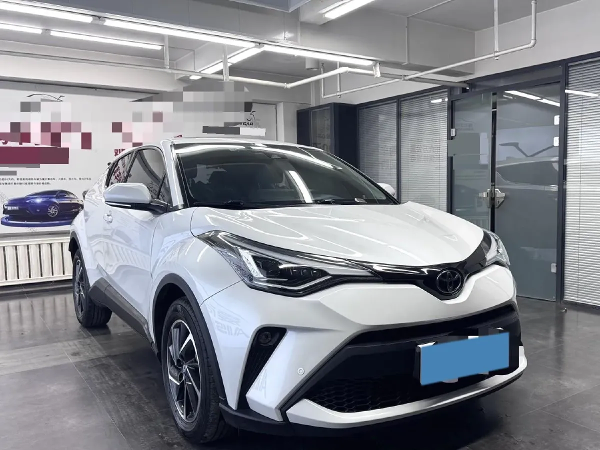 2021 Toyota C-HR 2.0L 171HP L4 CVT,autocango,china used car exporter,china ev exporter,chinese used car exporter,chinese used ev exporter