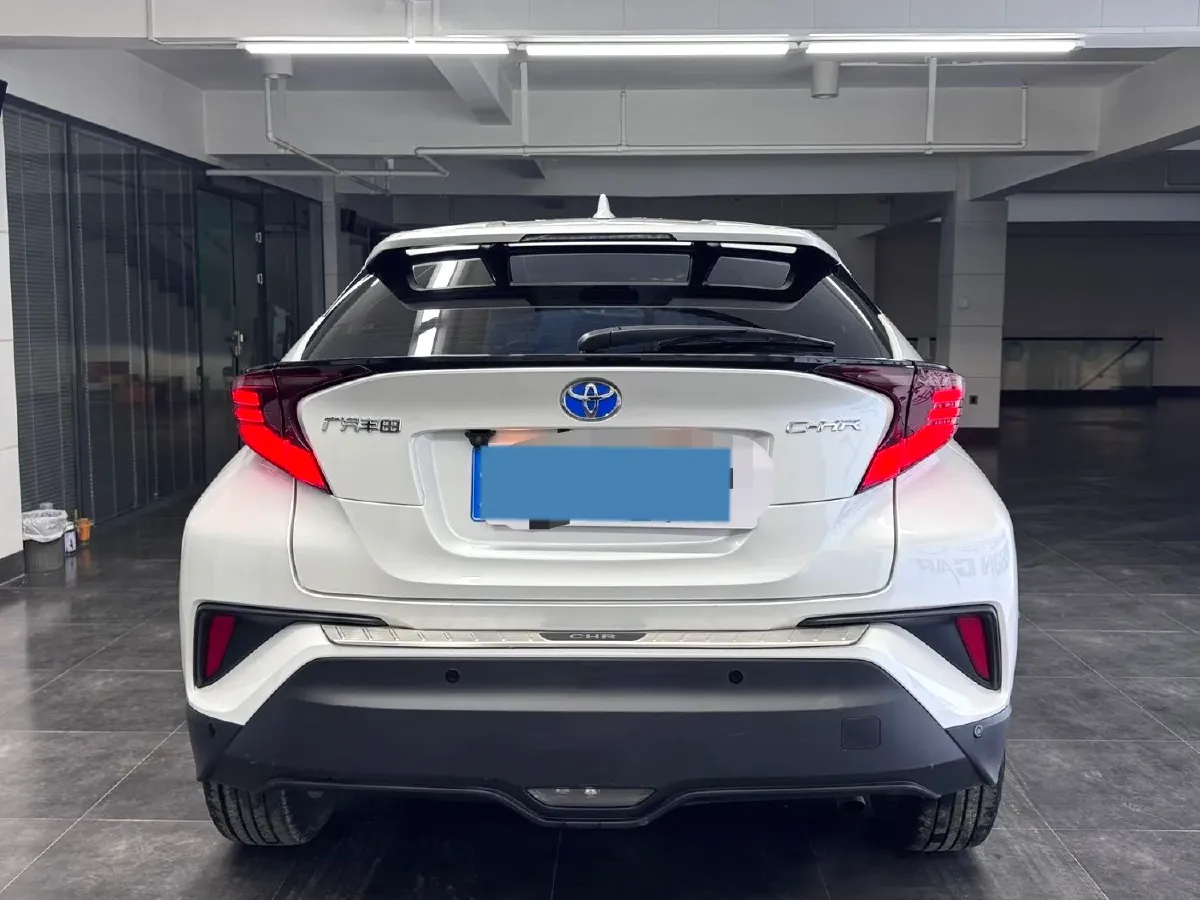 2021 Toyota C-HR 2.0L 171HP L4 CVT,autocango,china used car exporter,china ev exporter,chinese used car exporter,chinese used ev exporter