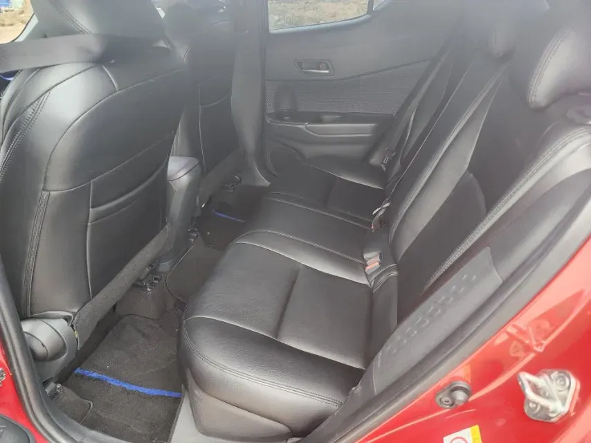 2018 Toyota C-HR 2.0L 171HP L4 CVT,autocango,china used car exporter,china ev exporter,chinese used car exporter,chinese used ev exporter