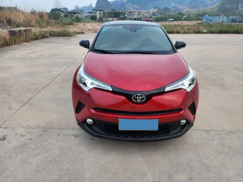 2018 Toyota C-HR 2.0L 171HP L4 CVT,autocango,china used car exporter,china ev exporter,chinese used car exporter,chinese used ev exporter