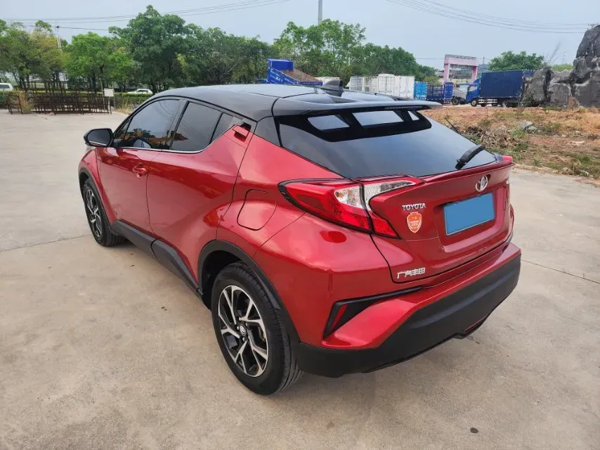 2018 Toyota C-HR 2.0L 171HP L4 CVT,autocango,china used car exporter,china ev exporter,chinese used car exporter,chinese used ev exporter