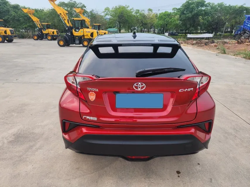2018 Toyota C-HR 2.0L 171HP L4 CVT,autocango,china used car exporter,china ev exporter,chinese used car exporter,chinese used ev exporter