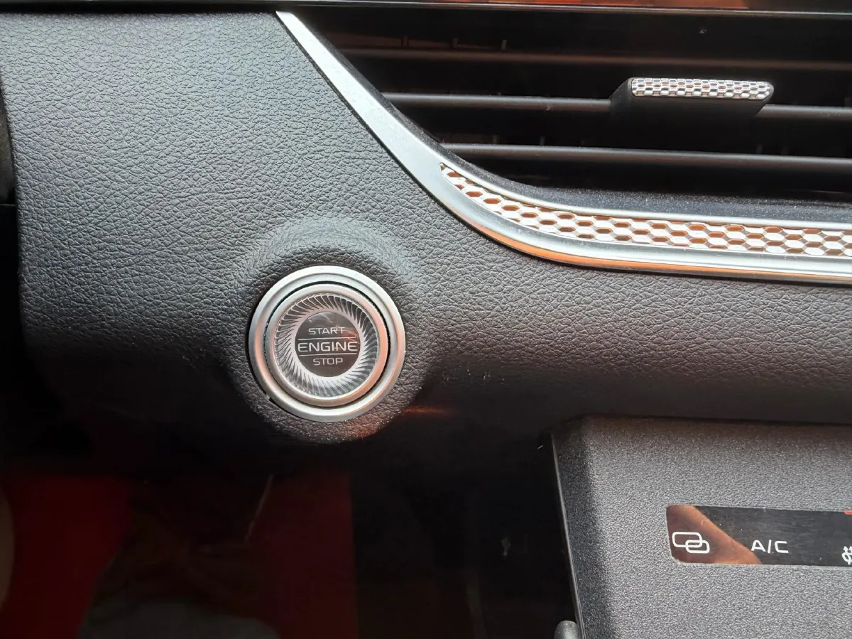 2023 Bestune B70 1.5T 169HP L4 7DCT,autocango,china used car exporter,china ev exporter,chinese used car exporter,chinese used ev exporter