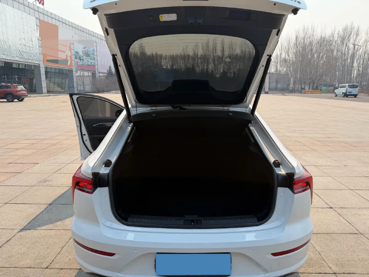 2023 Bestune B70 1.5T 169HP L4 7DCT,autocango,china used car exporter,china ev exporter,chinese used car exporter,chinese used ev exporter