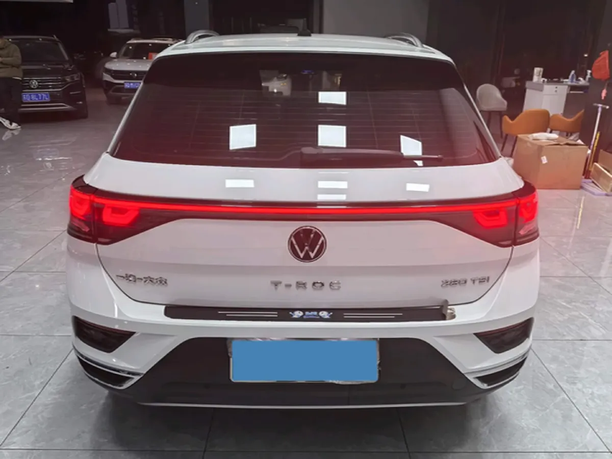 2023 Volkswagen T-Roc 1.4T 150HP L4 7DCT,autocango,china used car exporter,china ev exporter,chinese used car exporter,chinese used ev exporter