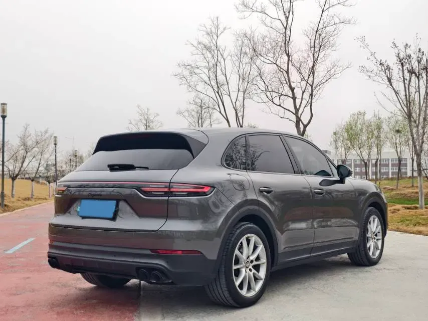 2022 Porsche Cayenne 3.0T 340HP V6 8AT,autocango,china used car exporter,china ev exporter,chinese used car exporter,chinese used ev exporter