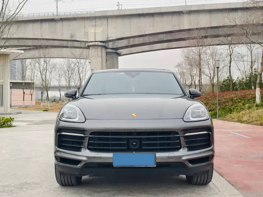 2022 Porsche Cayenne 3.0T 340HP V6 8AT,autocango,china used car exporter,china ev exporter,chinese used car exporter,chinese used ev exporter