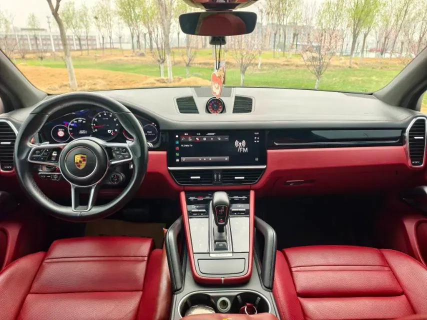 2022 Porsche Cayenne 3.0T 340HP V6 8AT,autocango,china used car exporter,china ev exporter,chinese used car exporter,chinese used ev exporter