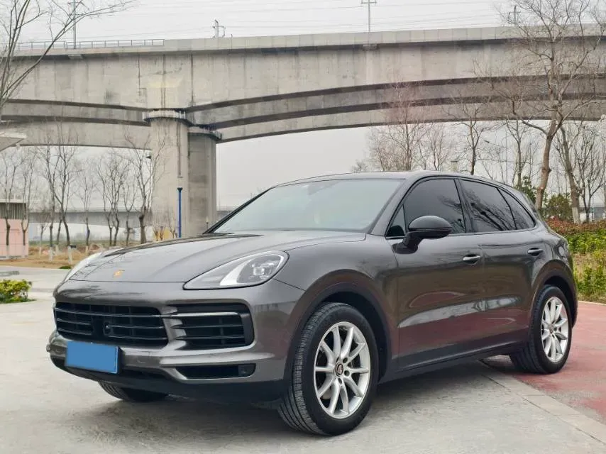 2022 Porsche Cayenne 3.0T 340HP V6 8AT,autocango,china used car exporter,china ev exporter,chinese used car exporter,chinese used ev exporter