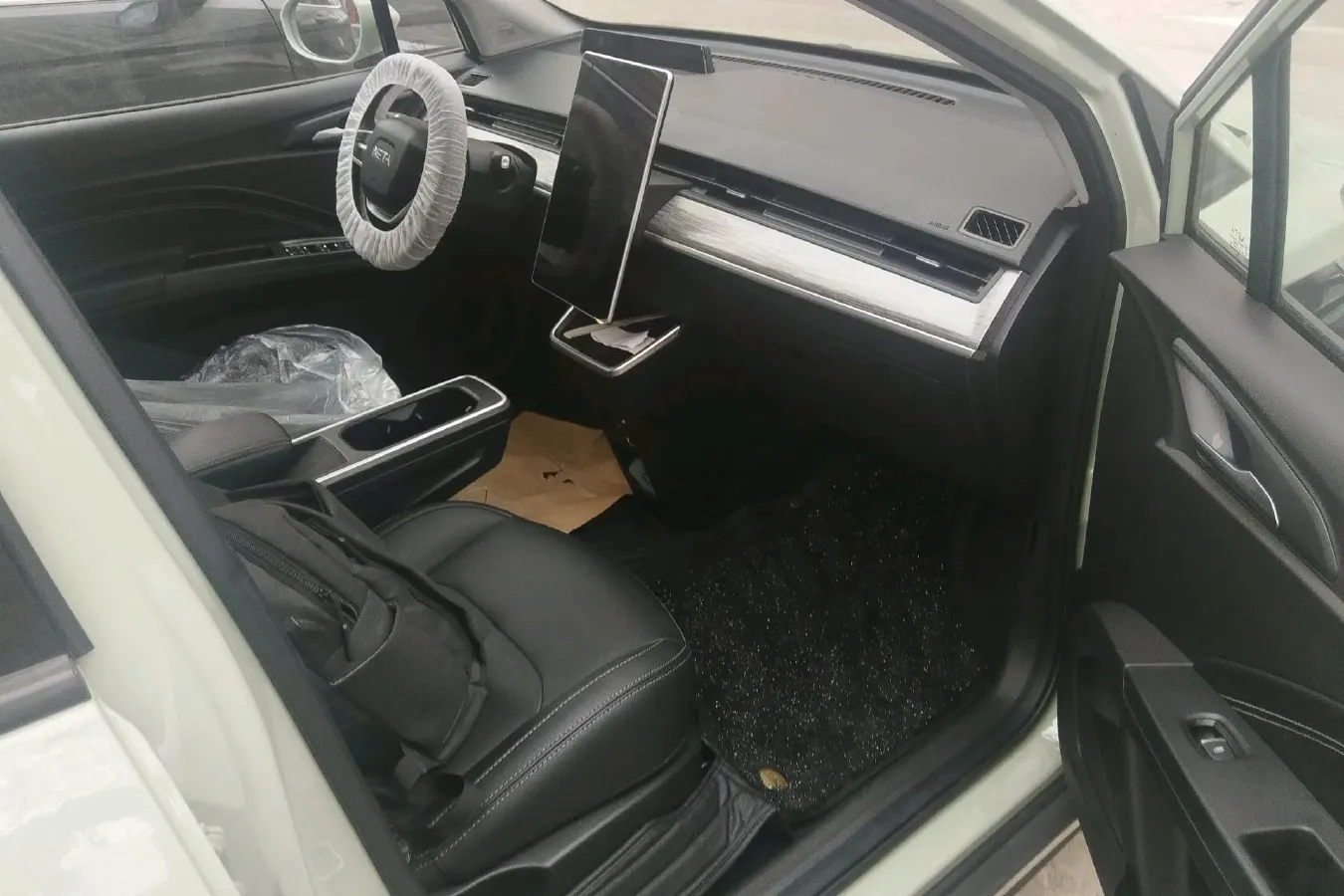 2022 Neta V BEV 38.54KWH,autocango,china used car exporter,china ev exporter,chinese used car exporter,chinese used ev exporter