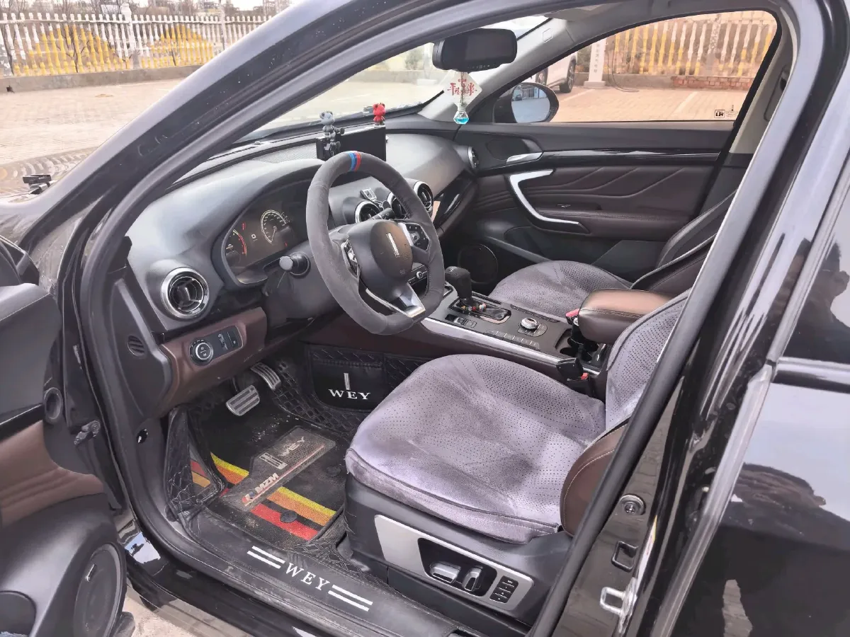 2017 WEY VV7 2.0T 234HP L4 7DCT,autocango,china used car exporter,china ev exporter,chinese used car exporter,chinese used ev exporter