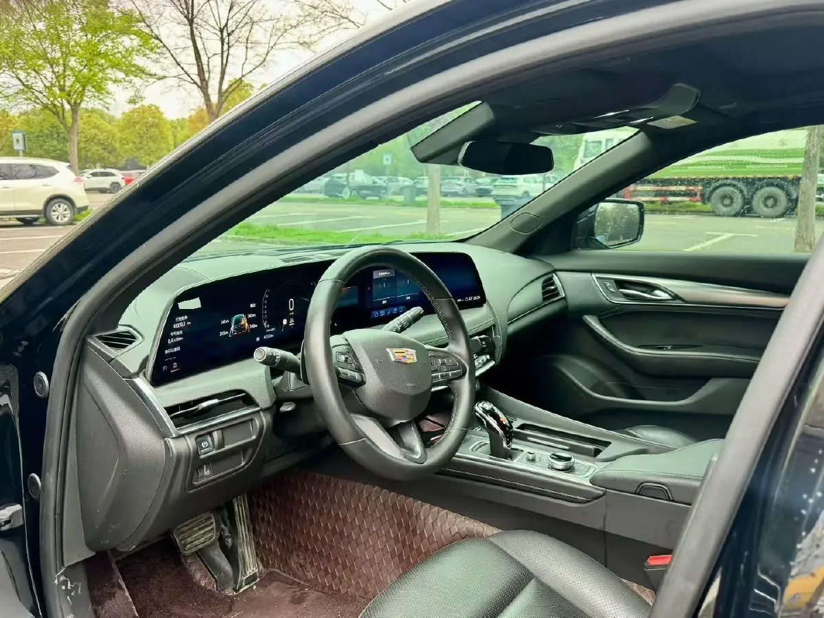 2024 Cadillac CT5 2.0T 237HP L4 10AT,autocango,china used car exporter,china ev exporter,chinese used car exporter,chinese used ev exporter