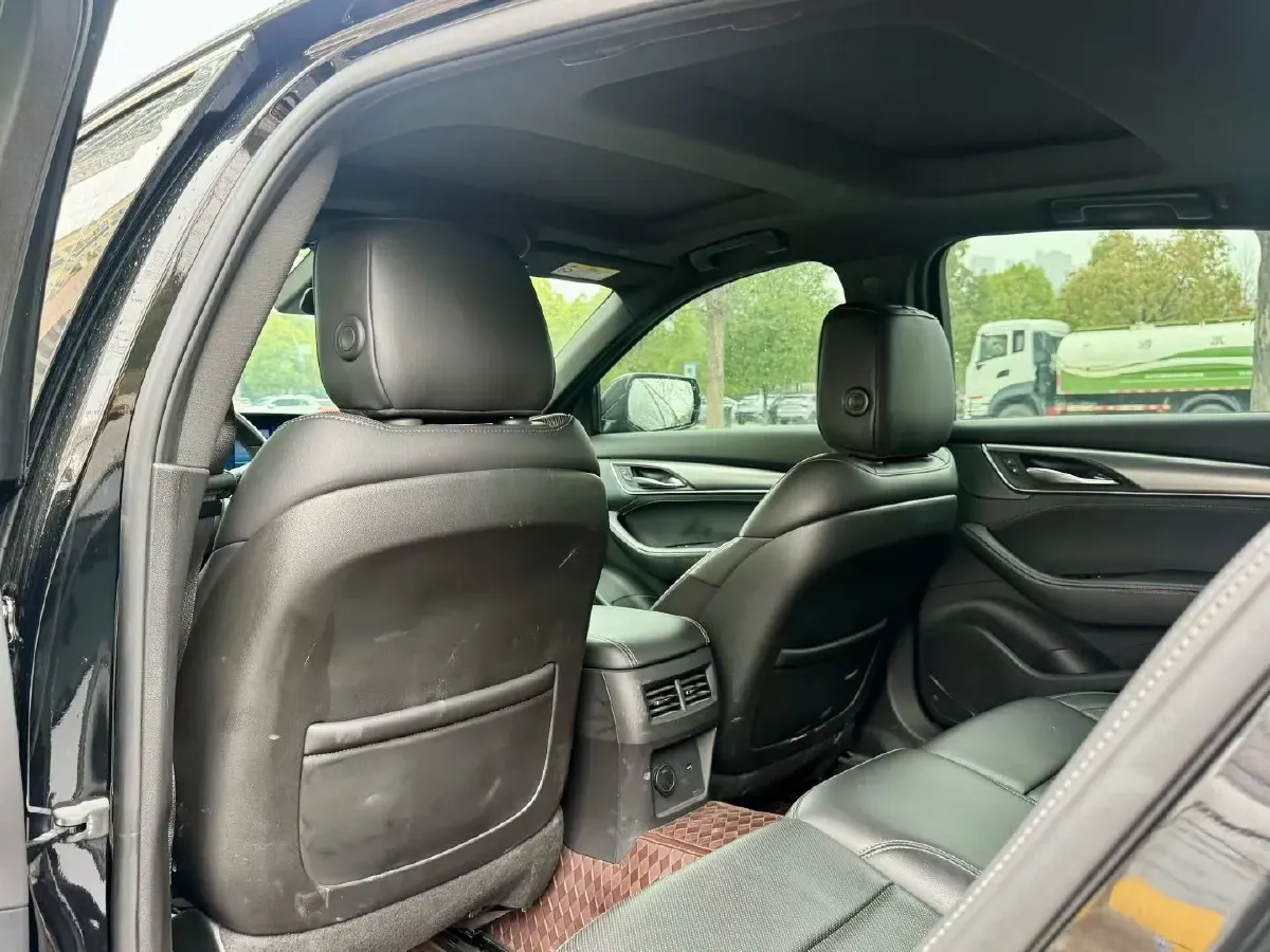 2024 Cadillac CT5 2.0T 237HP L4 10AT,autocango,china used car exporter,china ev exporter,chinese used car exporter,chinese used ev exporter