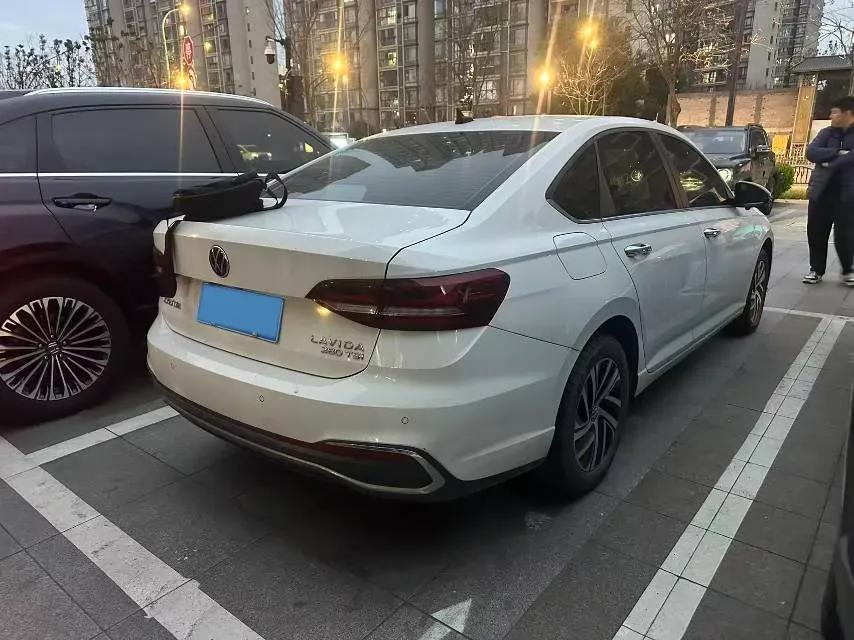 2023 Volkswagen Lavida 1.4T 150HP L4 7DCT,autocango,china used car exporter,china ev exporter,chinese used car exporter,chinese used ev exporter