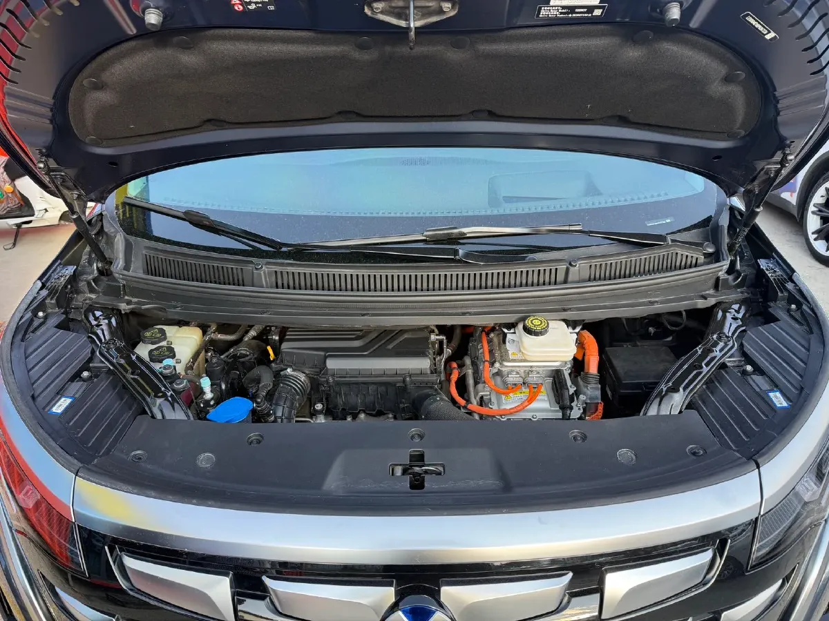 2022 Mercedes-Benz GLC Class 2.0T 197HP L4 9AT,autocango,china used car exporter,china ev exporter,chinese used car exporter,chinese used ev exporter