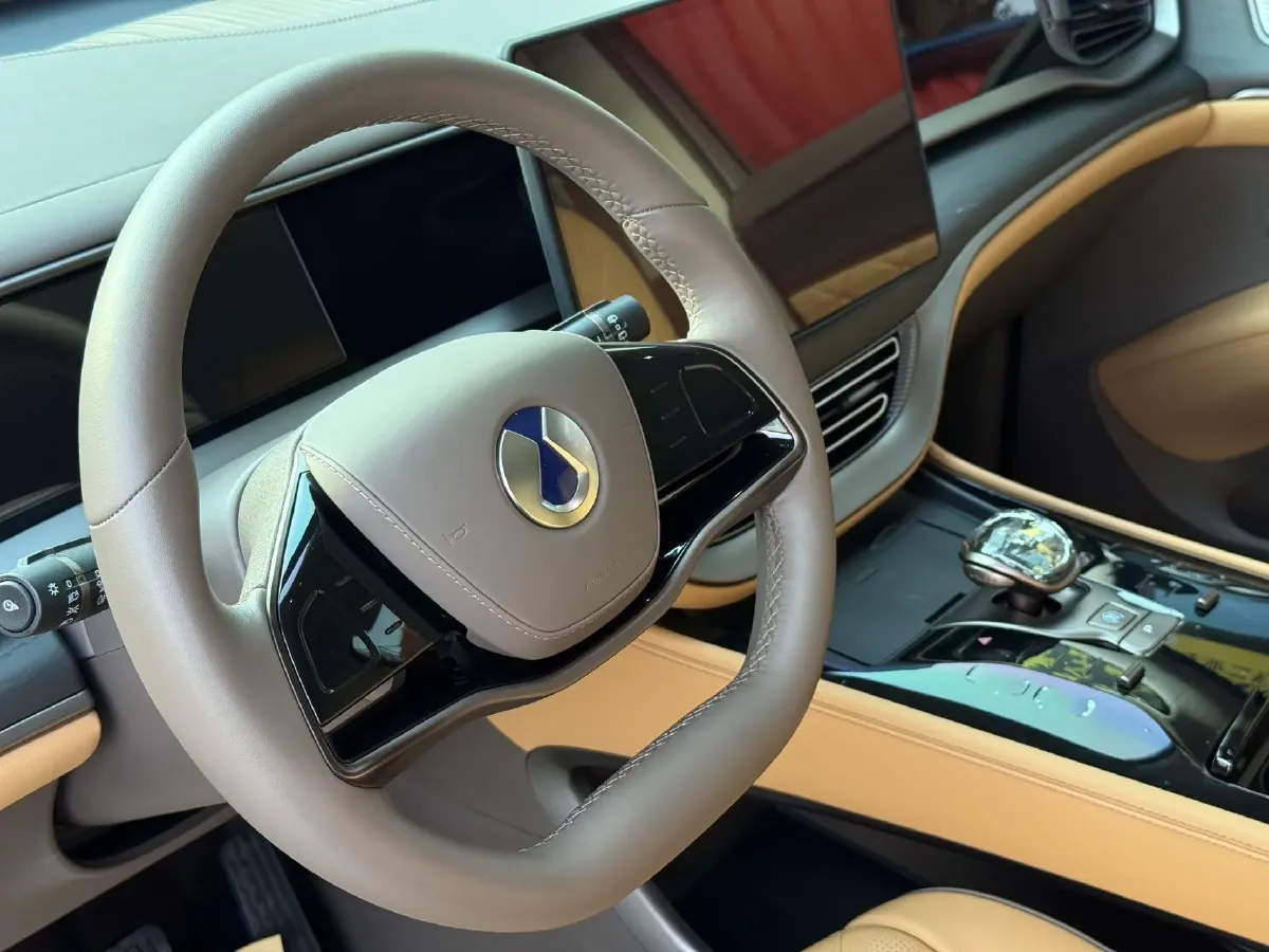 2022 Mercedes-Benz GLC Class 2.0T 197HP L4 9AT,autocango,china used car exporter,china ev exporter,chinese used car exporter,chinese used ev exporter