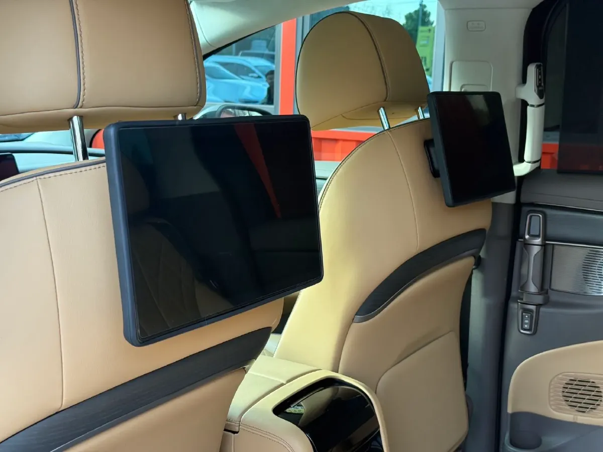 2022 Mercedes-Benz GLC Class 2.0T 197HP L4 9AT,autocango,china used car exporter,china ev exporter,chinese used car exporter,chinese used ev exporter