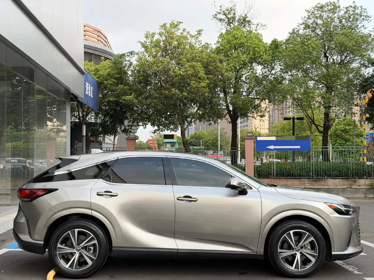 2023 Lexus RX 2.5L 189HP L4 E-CVT Hybrid,autocango,china used car exporter,china ev exporter,chinese used car exporter,chinese used ev exporter