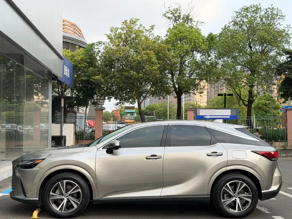 2023 Lexus RX 2.5L 189HP L4 E-CVT Hybrid,autocango,china used car exporter,china ev exporter,chinese used car exporter,chinese used ev exporter