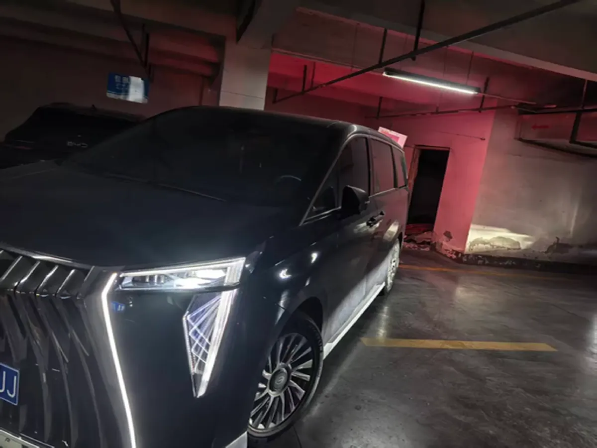 2024 GAC Trumpchi M8 2.0T 252HP L4 8AT,autocango,china used car exporter,china ev exporter,chinese used car exporter,chinese used ev exporter