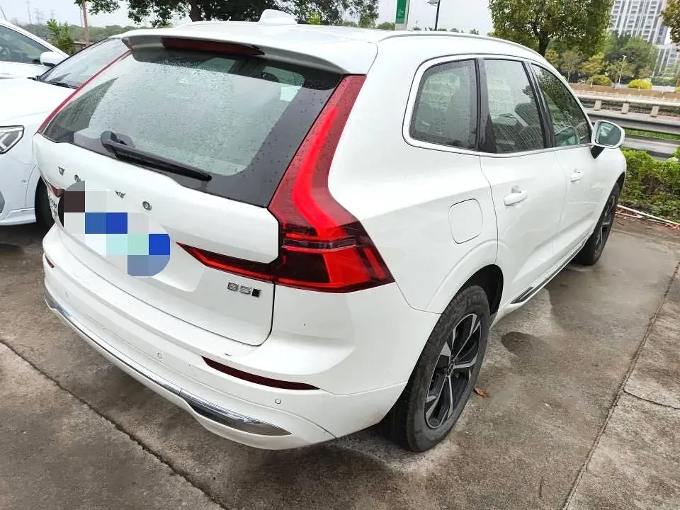 2025 Volvo XC60 2.0T 250HP L4 8AT,autocango,china used car exporter,china ev exporter,chinese used car exporter,chinese used ev exporter