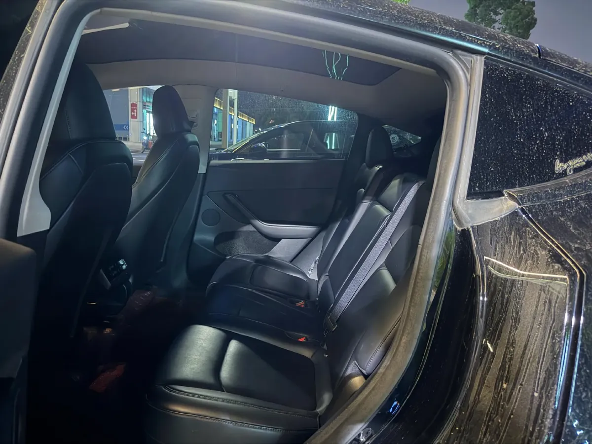 2022 Tesla Model Y BEV 60KWH,autocango,china used car exporter,china ev exporter,chinese used car exporter,chinese used ev exporter