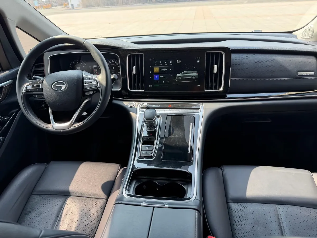 2021 GAC Trumpchi M8 2.0T 252HP L4 8AT,autocango,china used car exporter,china ev exporter,chinese used car exporter,chinese used ev exporter