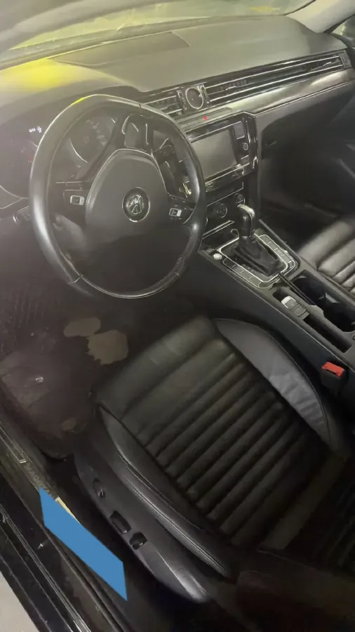 2018 Volkswagen Magotan 1.8T 180HP L4 7DCT,autocango,china used car exporter,china ev exporter,chinese used car exporter,chinese used ev exporter