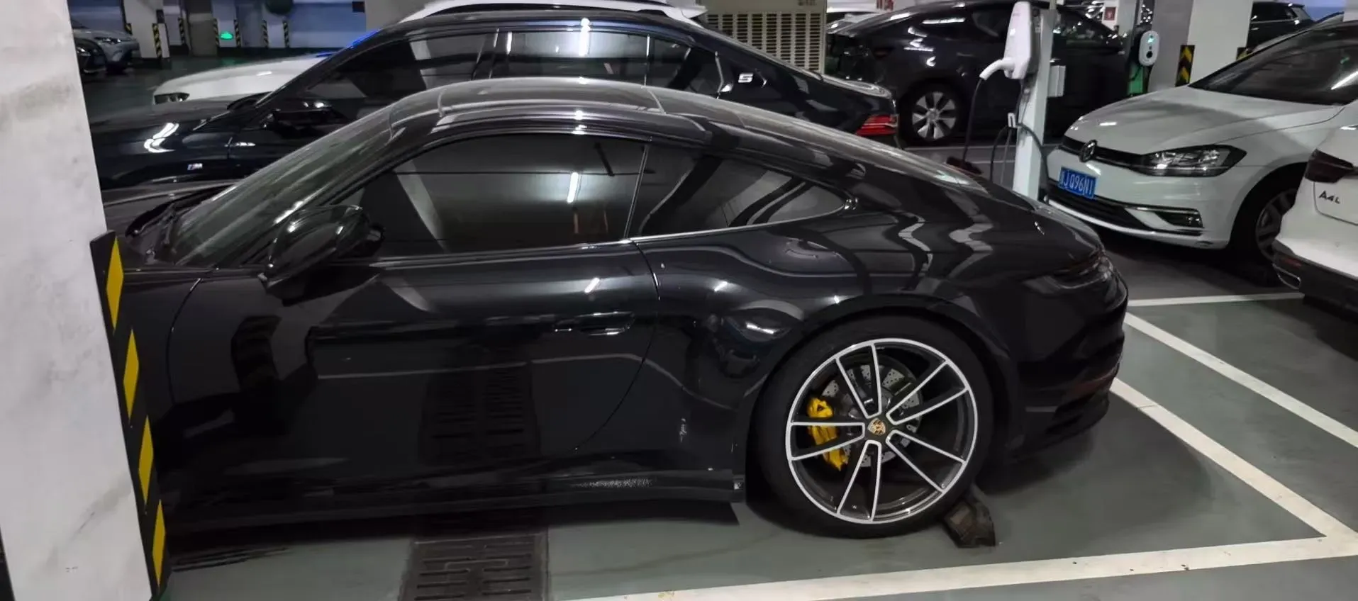 2020 Porsche 911 3.0T 385HP H6 8DCT,autocango,china used car exporter,china ev exporter,chinese used car exporter,chinese used ev exporter