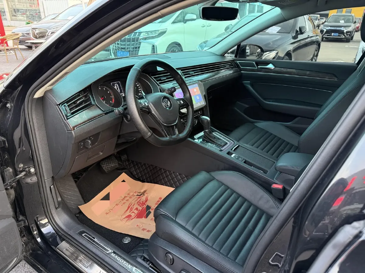 2018 Volkswagen Magotan 1.8T 180HP L4 7DCT,autocango,china used car exporter,china ev exporter,chinese used car exporter,chinese used ev exporter